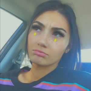 Meet your Posher, Alycia